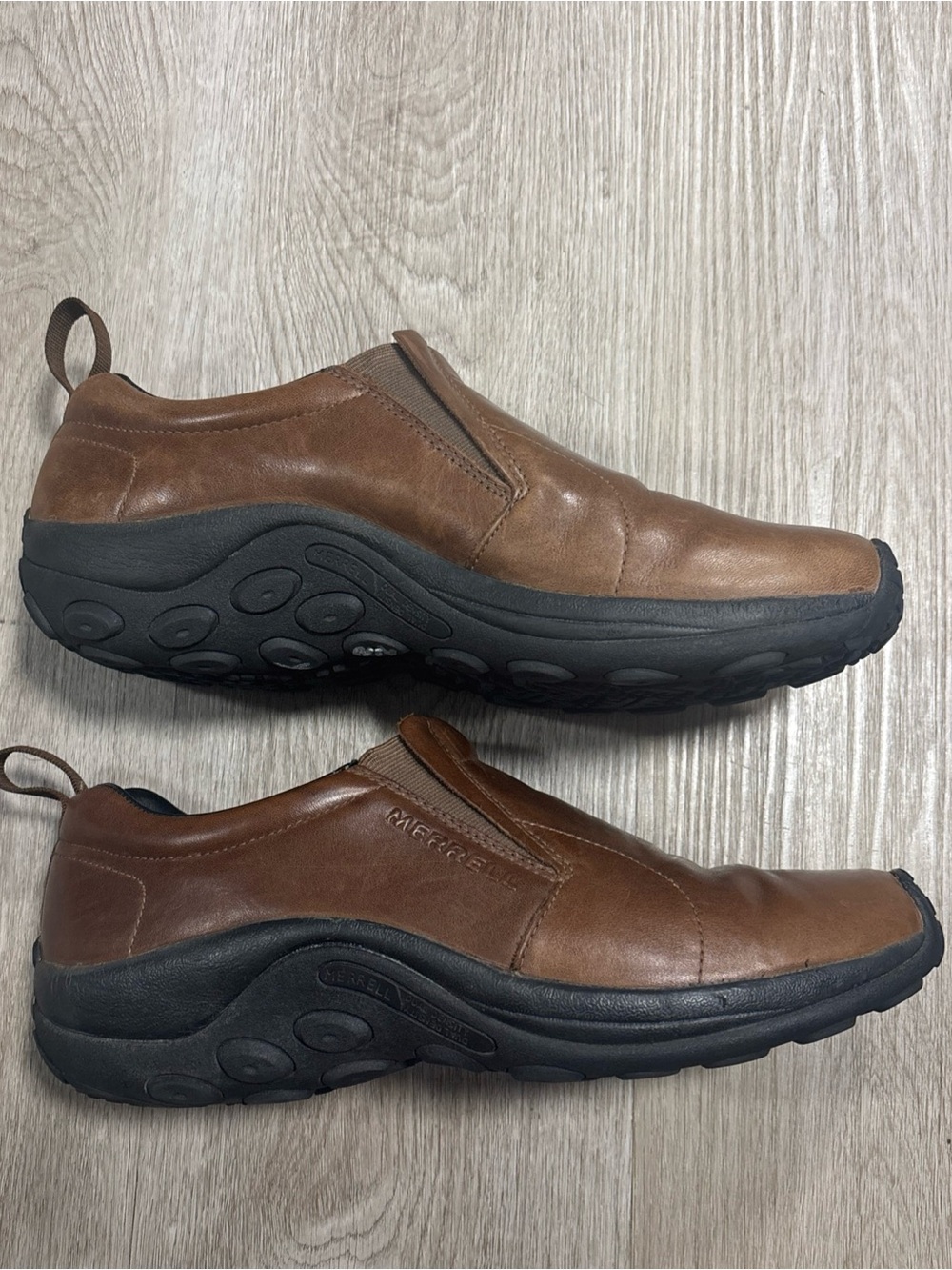 Merrell Jungle Moc Men’s Size 11 US Brown Leather Slip On Loafer Shoes J000439